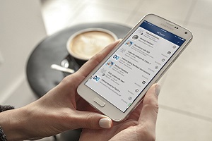 MiTeam (Mitel) offre des services de collaboration en temps réel conçus pour le travail d’équipe en environnement mobile.