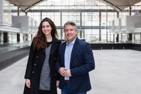 Darren Mowry, director, EMEA Startup chez Amazon Web Services, a visité Station F en compagnie de sa directrice, Roxanne Varza. ©StationF