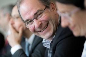 Yves Le Gélard (photo), directeur général adjoint, en charge du digital et des systèmes d’information, supervise entre 8 000 et 10 000 personnes, dont 4 000 internes.