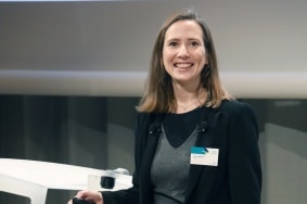 Nathalie Brousset (La Poste) : « Un projet digital workplace de 200 000 salariés est plus qu’un simple changement d’outil »