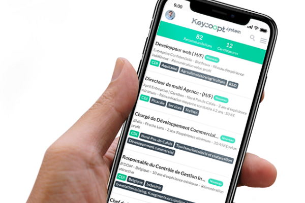 Lancée mi-2015, la plateforme de recrutement Keycoopt System, accessible en mode Saas et en marque blanche, permet à une cinquantaine d’ETI et grands groupes d’animer la recommandation de leurs collaborateurs pour optimiser la mobilité interne et le recrutement par la cooptation.