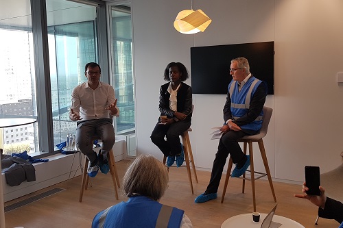 Régis Blugeon, directeur des Ressources humaines France du groupe, avec Katie Cotellon, responsable du design et de l’expérience utilisateur et Alessandro Giassi, responsable du Datalab de Saint-Gobain Recherche Paris.